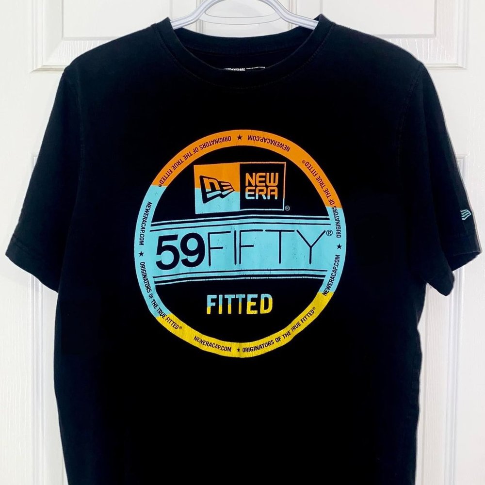 Vintage New Era 59Fifty Fitted Logo T-Shirt- Size Medium